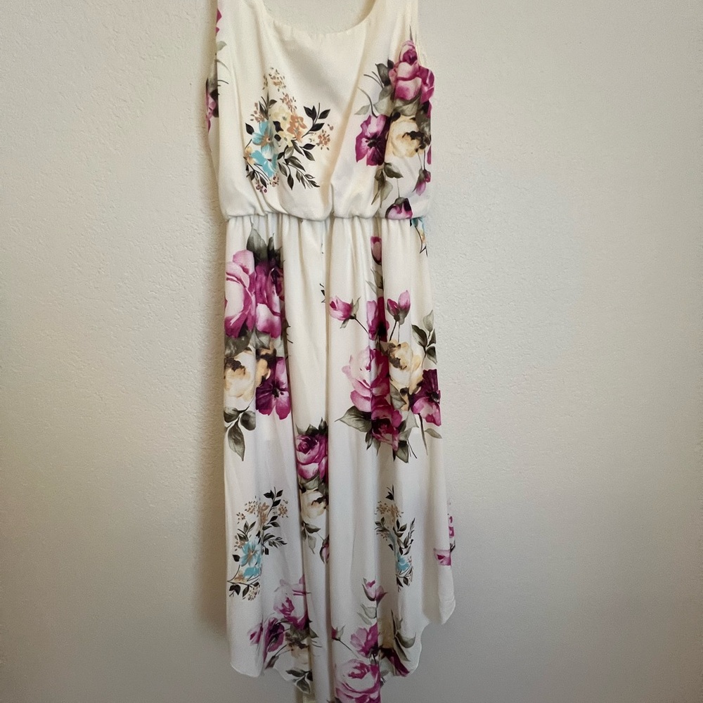 Floral Sleeveless Dress - White and Pink - Picture 2 of 4